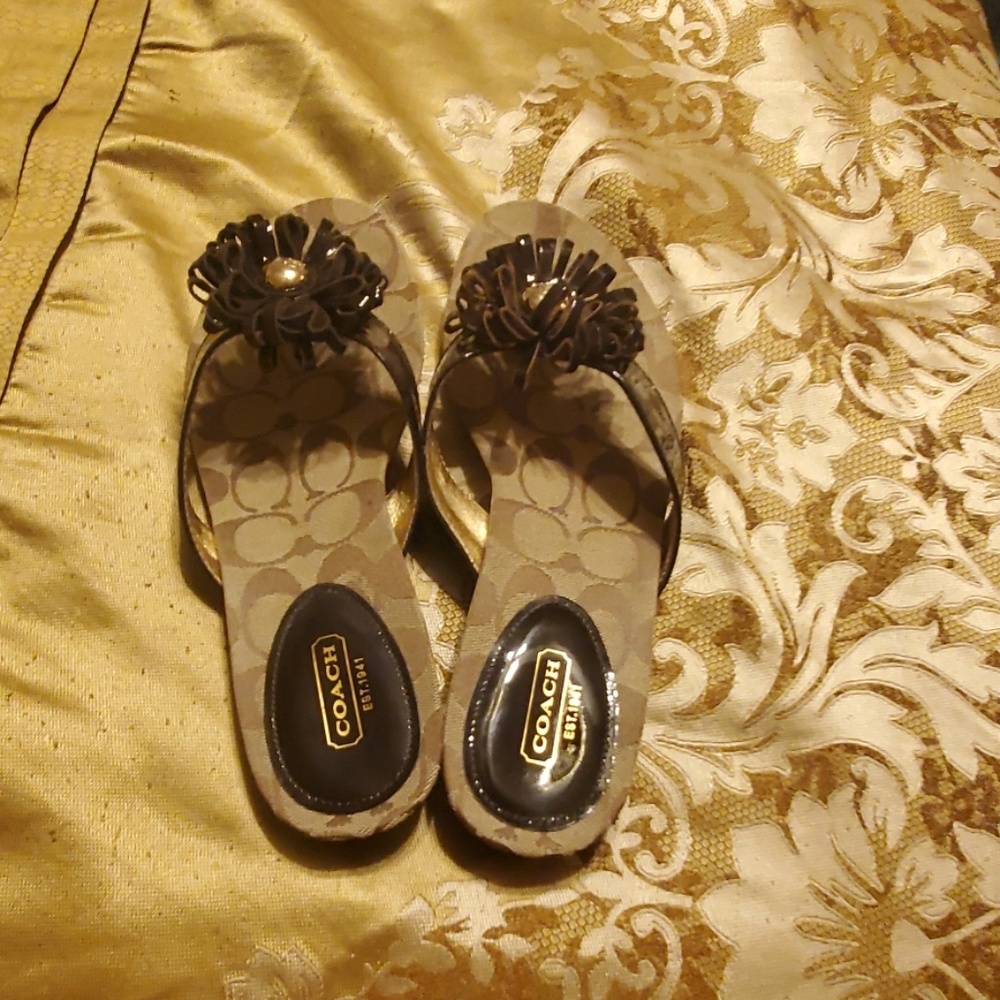 Coach Sandals - Picture 3 of 4